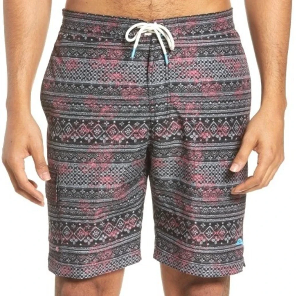 TOMMY BAHAMA Men's Large Brown Pink White Boho Baja‎ Bora Bora Batik Swim Shorts